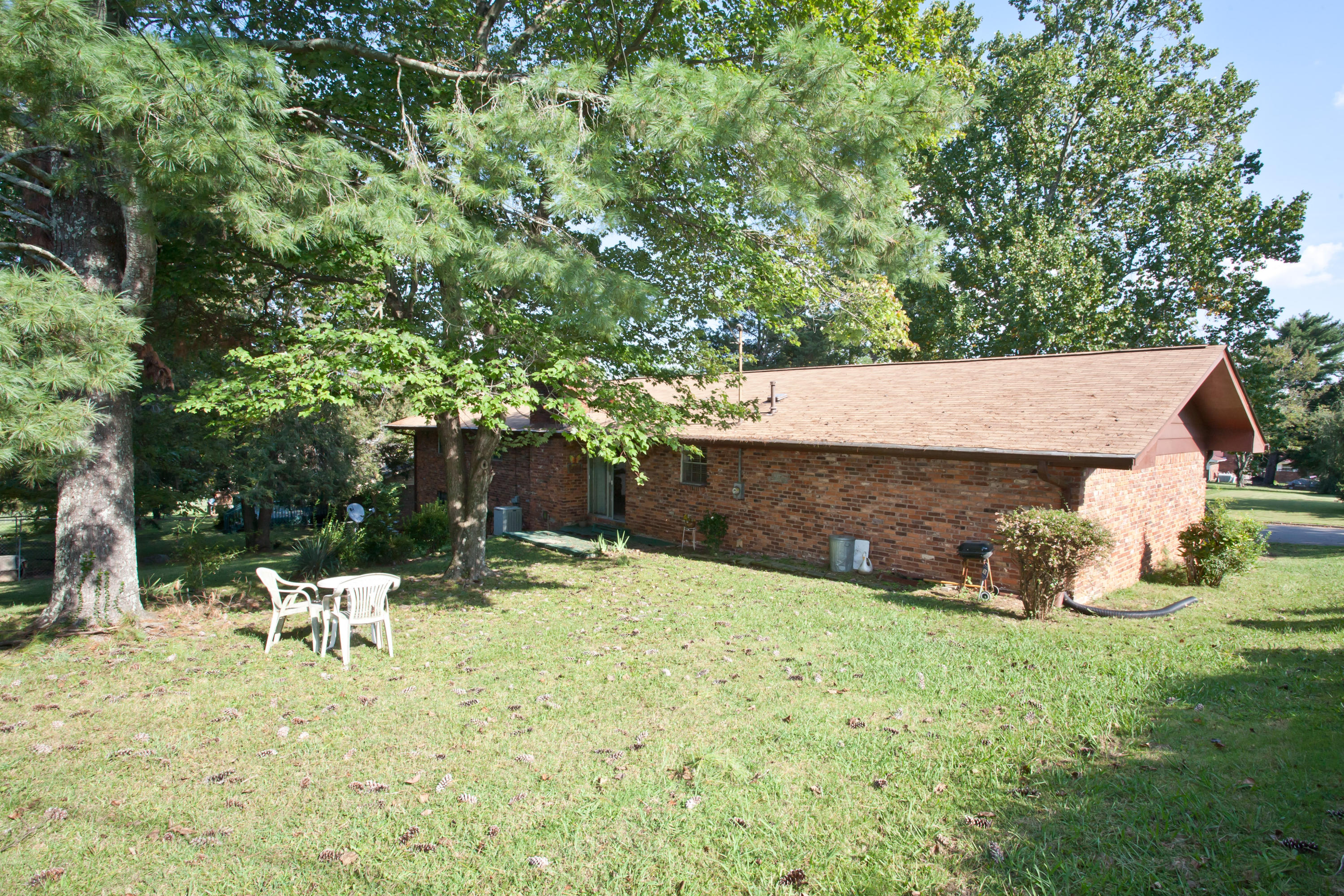 3915 Yorktown Road Chattanooga, TN 37416 - Photo 16 of 16 IMG_5417