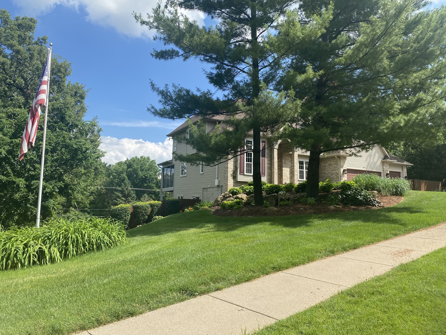 6809 Ridges Court Bettendorf, IA 52722 - Photo 4 of 48
