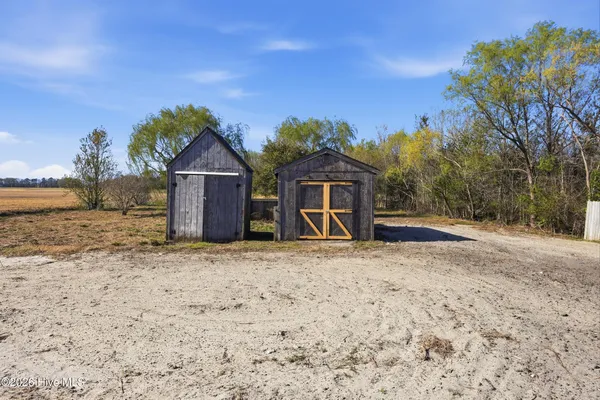 $315,000 | 148 Swains Lane, Barco, NC 27917