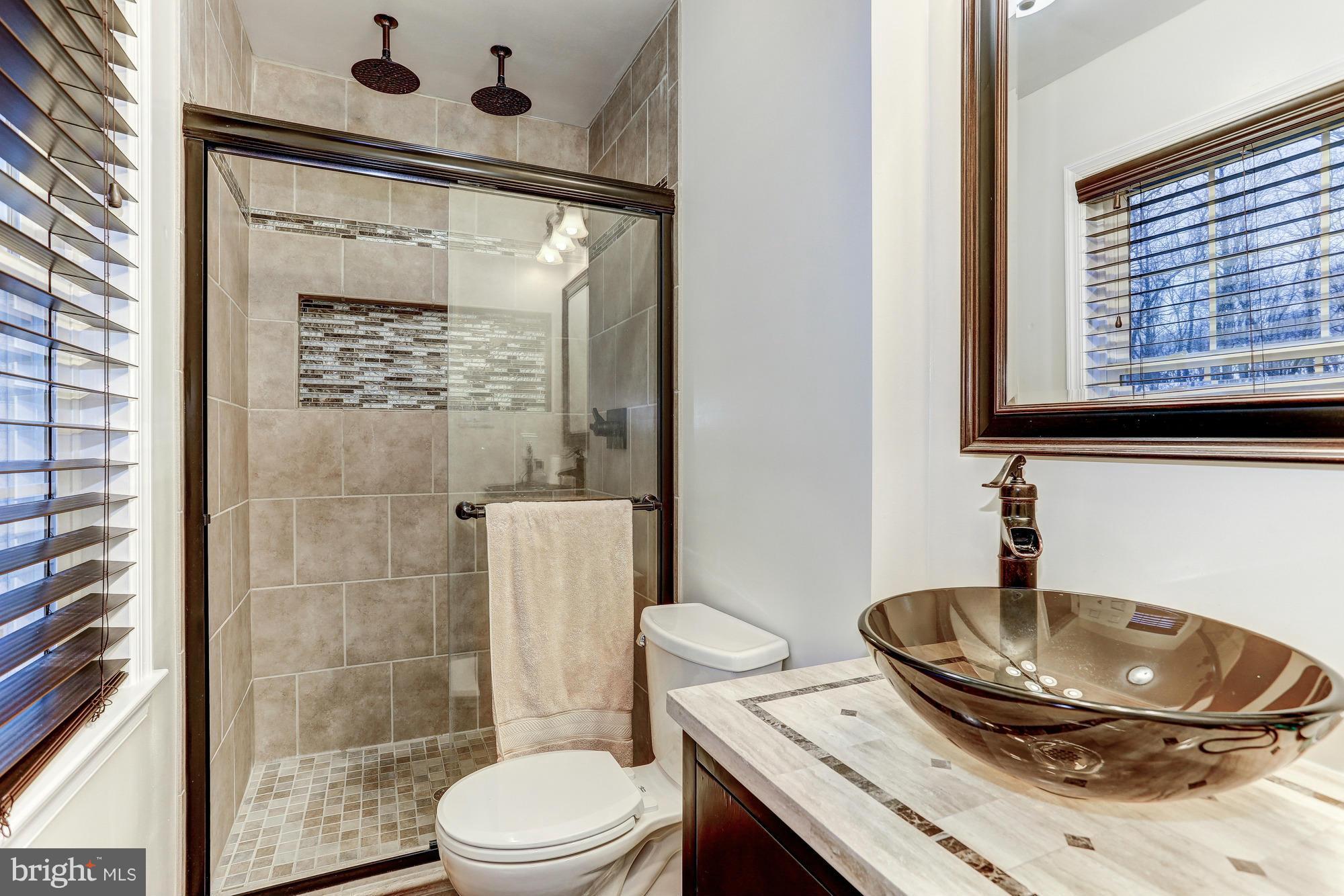 7212 Signal Hill Road Manassas, VA 20111 - Photo 12 of 21 Bath (Master)