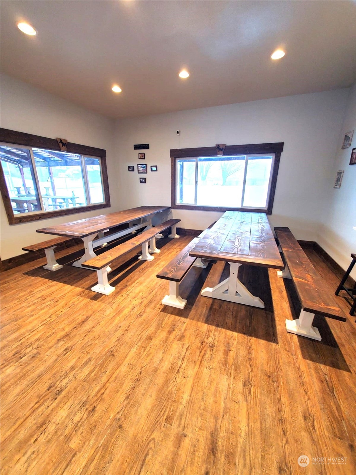 3347 Cornucopia Drive Ephrata, WA 98823 - Photo 17 of 40 a room with pool table and window