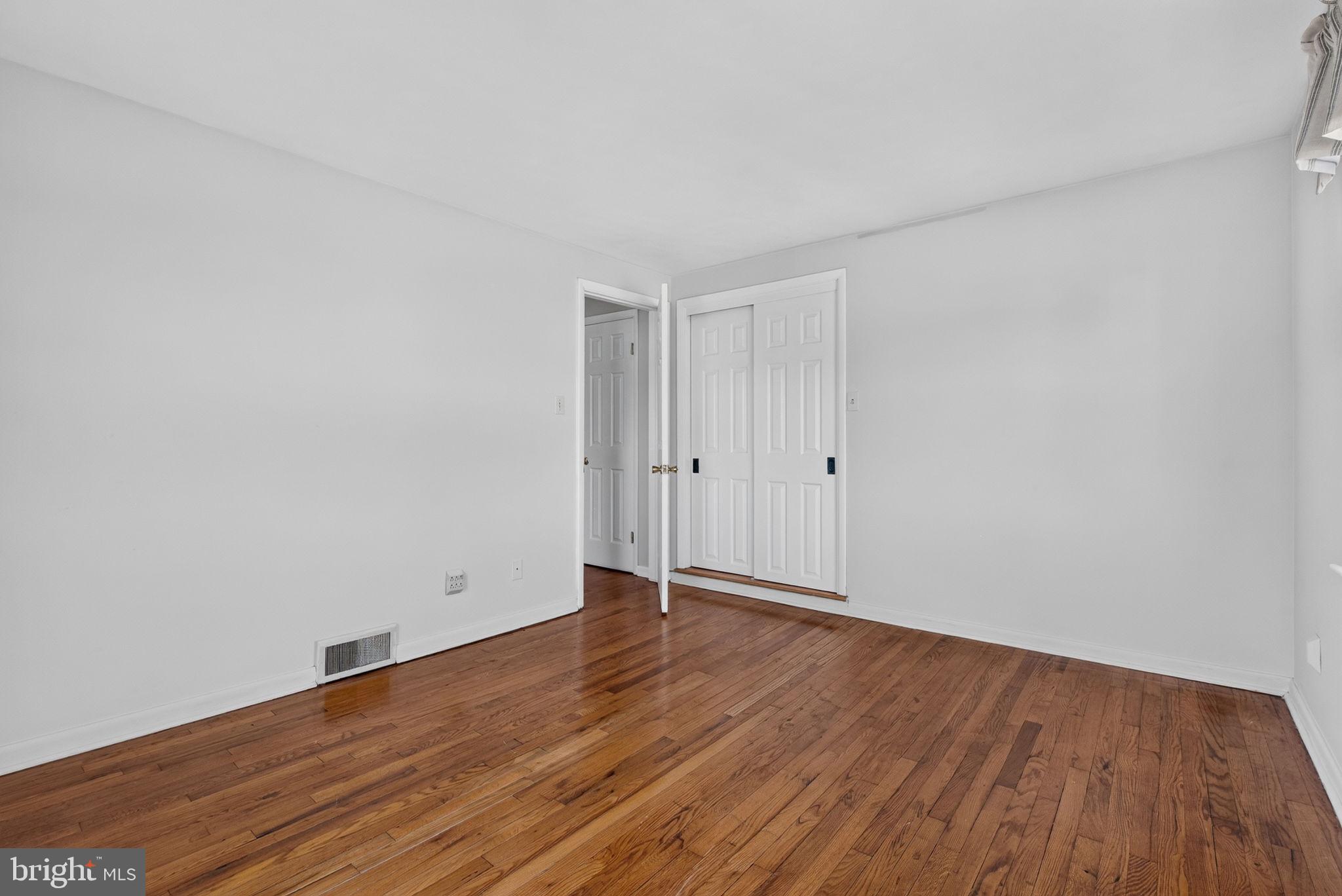 570 Manor Road Windsor, PA 17366 - Photo 17 of 35 Gallery Image 17