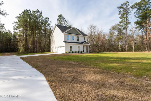 $334,900 | 211 Brighttown Road, Maysville, NC 28555