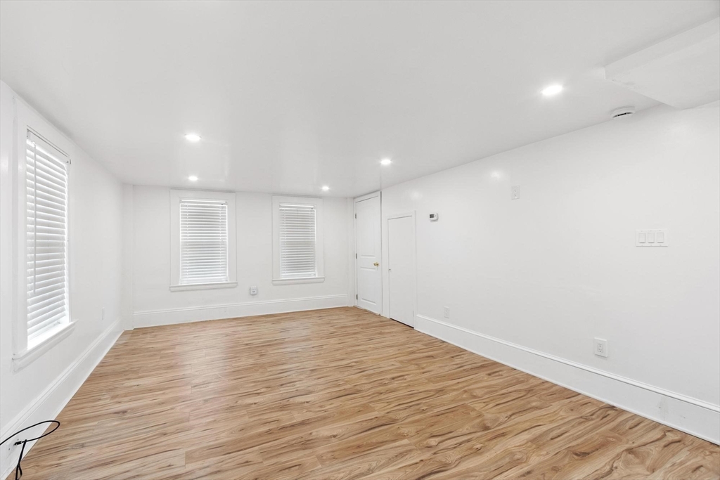 5 Oceanview Street Winthrop, MA 02152 - Photo 6 of 17