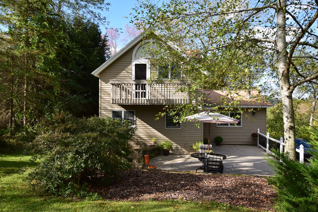 53 Santos Road Warren, MA 01092 - Photo 1 of 30