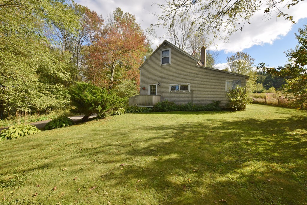 53 Santos Road Warren, MA 01092 - Photo 2 of 30
