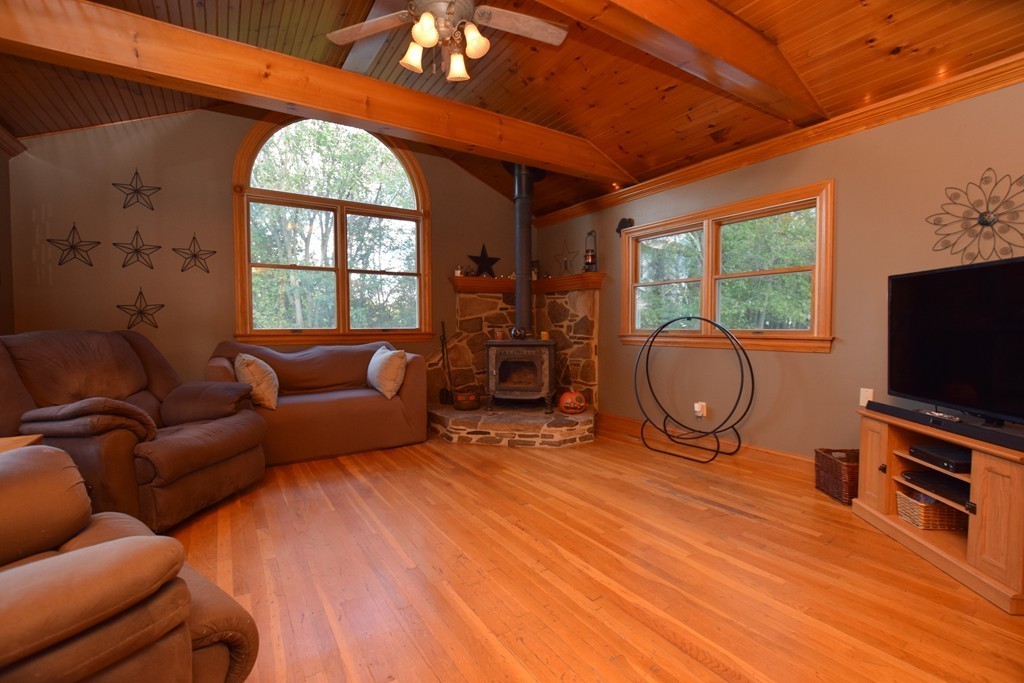 53 Santos Road Warren, MA 01092 - Photo 3 of 30