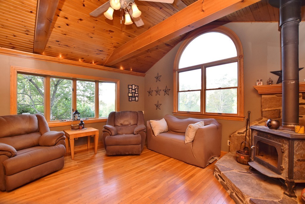 53 Santos Road Warren, MA 01092 - Photo 4 of 30