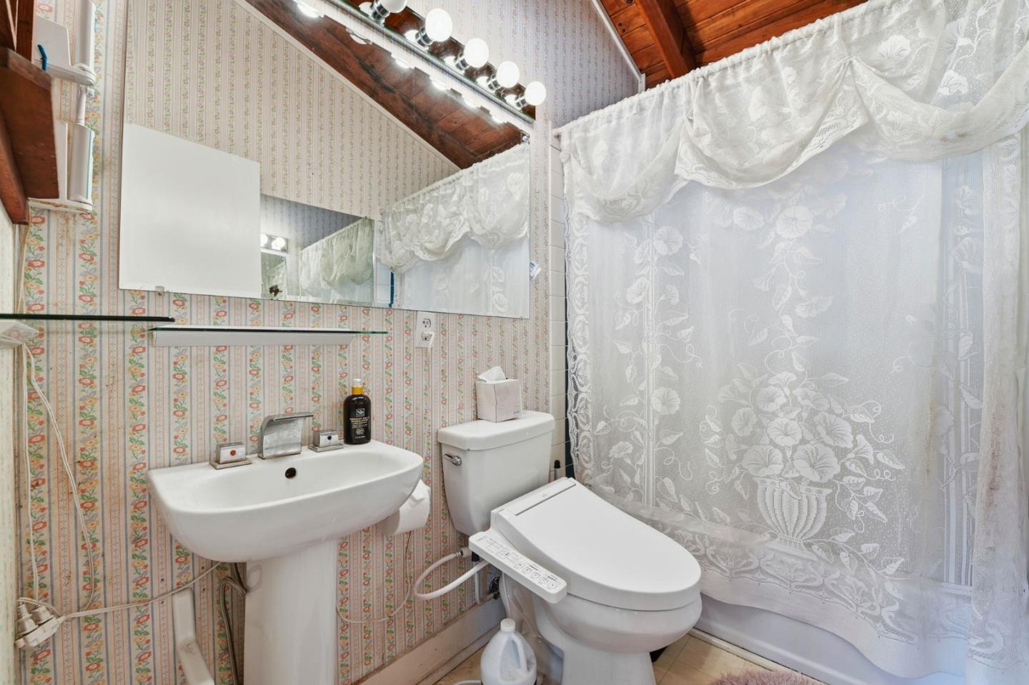 323 Tipping Way Ben Lomond, CA 95005 - Photo 15 of 30