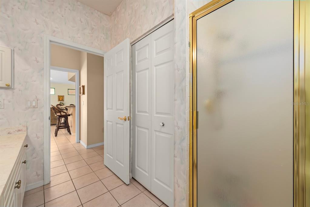 4356 Marcott Circle Sarasota, FL 34233 - Photo 37 of 57