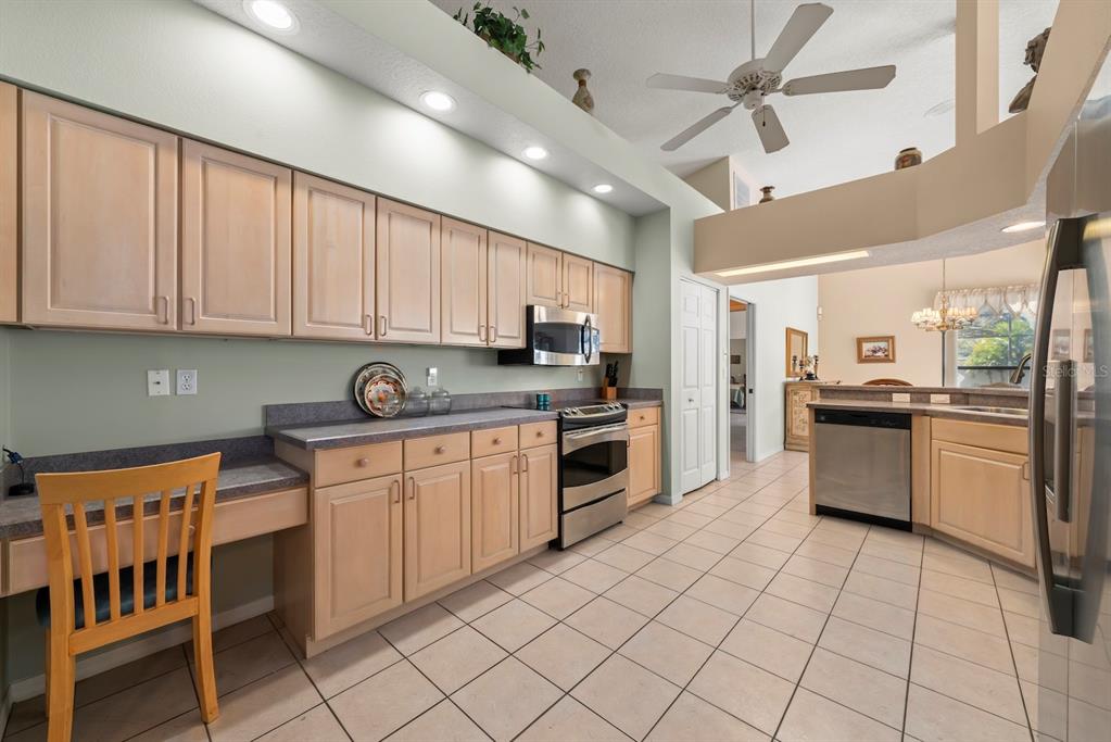 4356 Marcott Circle Sarasota, FL 34233 - Photo 6 of 57