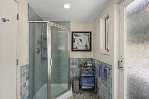 $1,750,000 | 40 Little Harbor Road, Tiverton, RI 02878