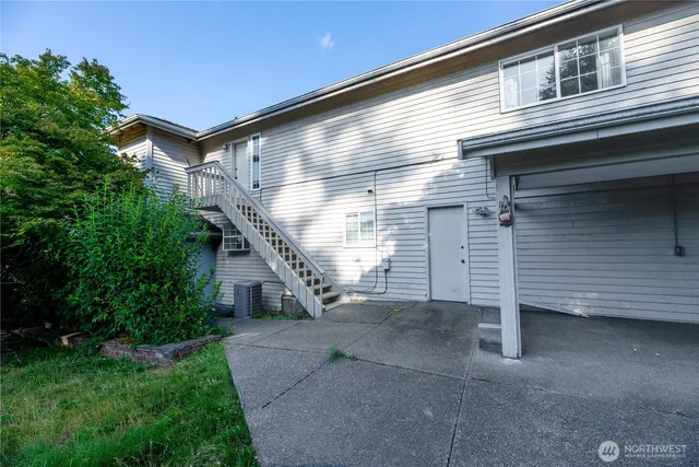 $628,075 | 518 South Liberty Street, Port Angeles, WA 98362