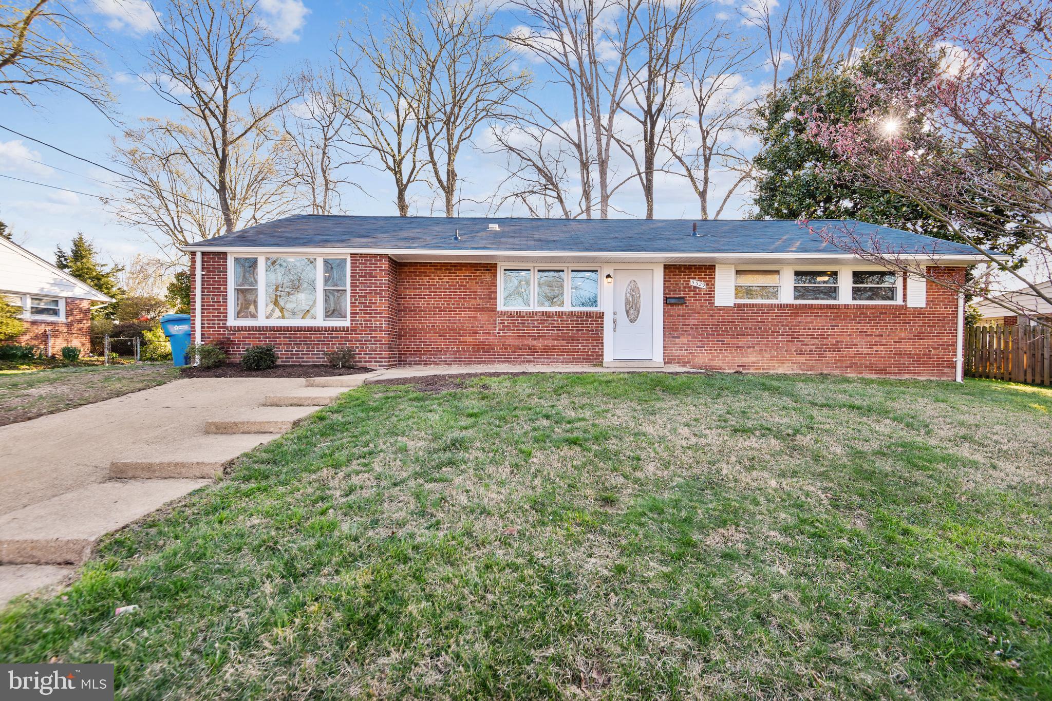 5329 Ravensworth Road Springfield, VA 22151 - Photo 11 of 39