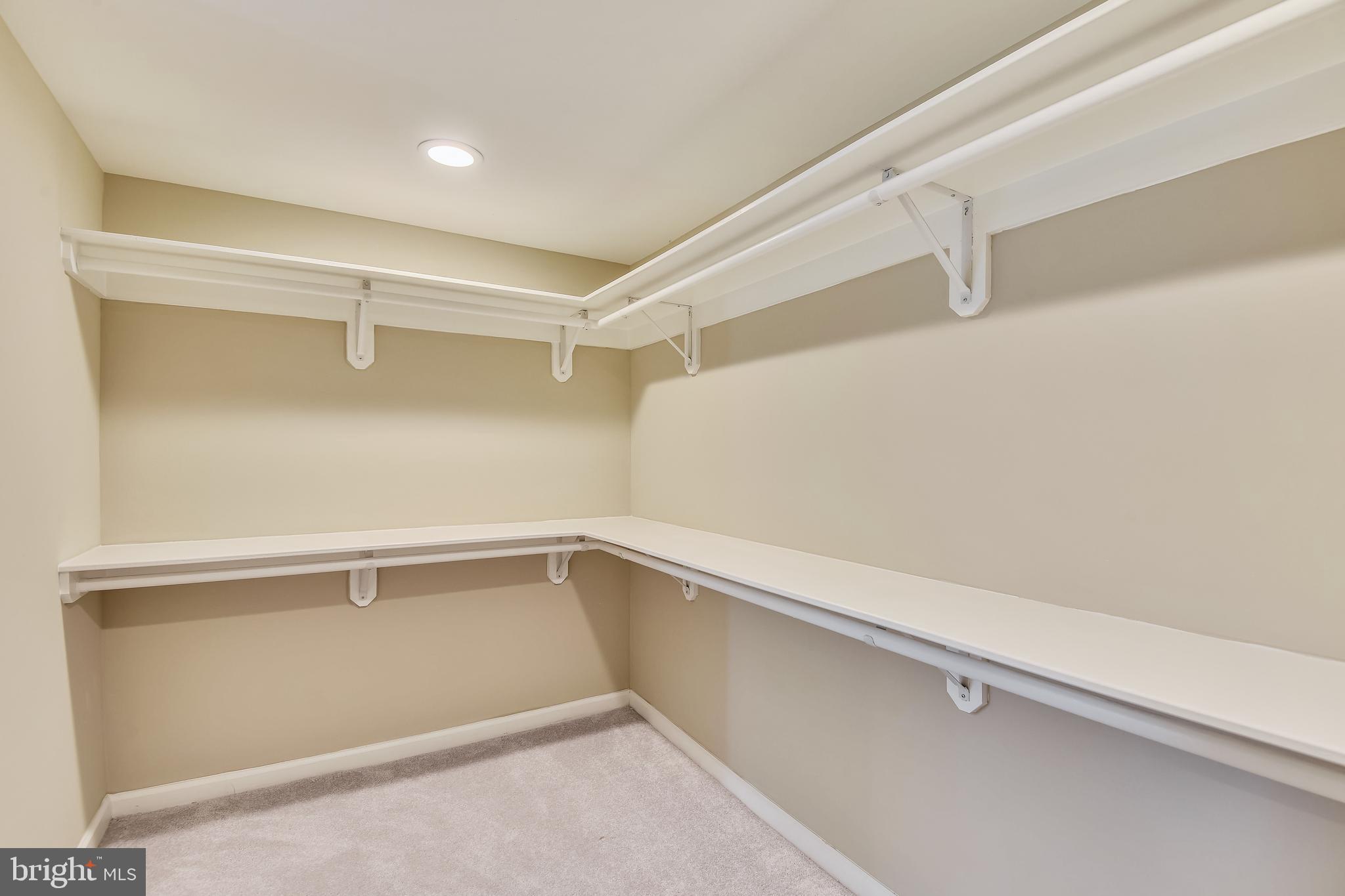 5329 Ravensworth Road Springfield, VA 22151 - Photo 9 of 39