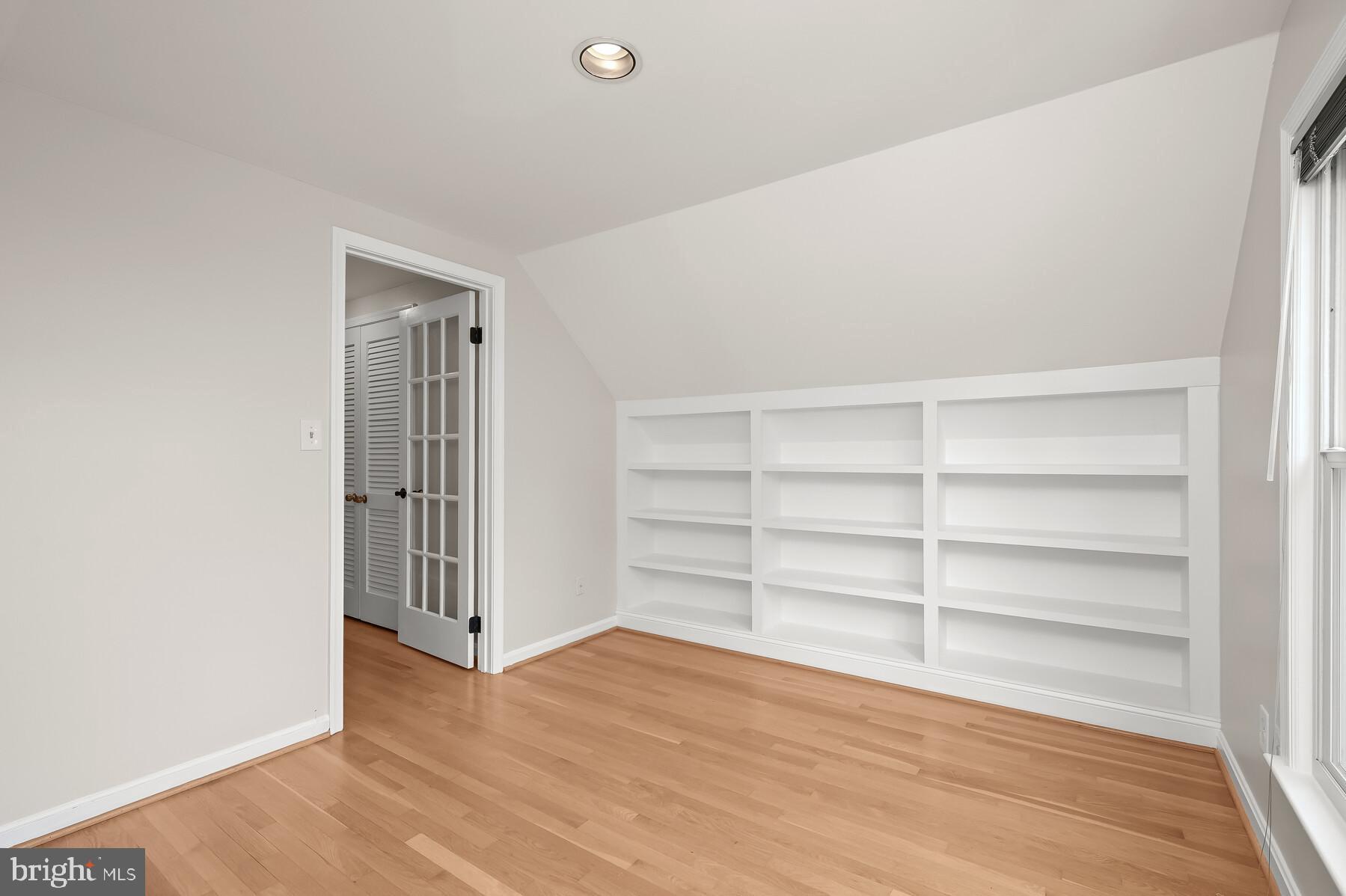 7701 Sebago Road Bethesda, MD 20817 - Photo 18 of 50 Primary Bedroom