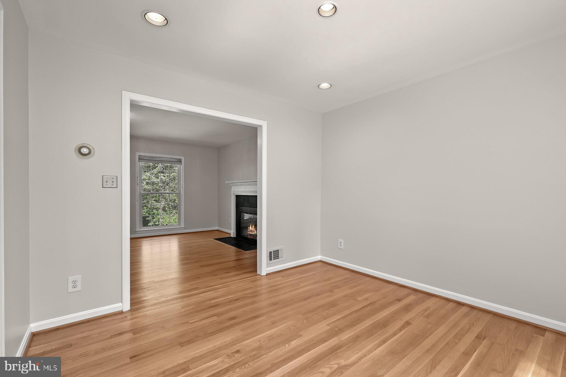 7701 Sebago Road Bethesda, MD 20817 - Photo 35 of 50 Dining Room