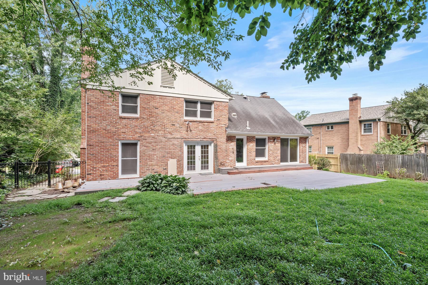 7701 Sebago Road Bethesda, MD 20817 - Photo 46 of 50 Rear elevation