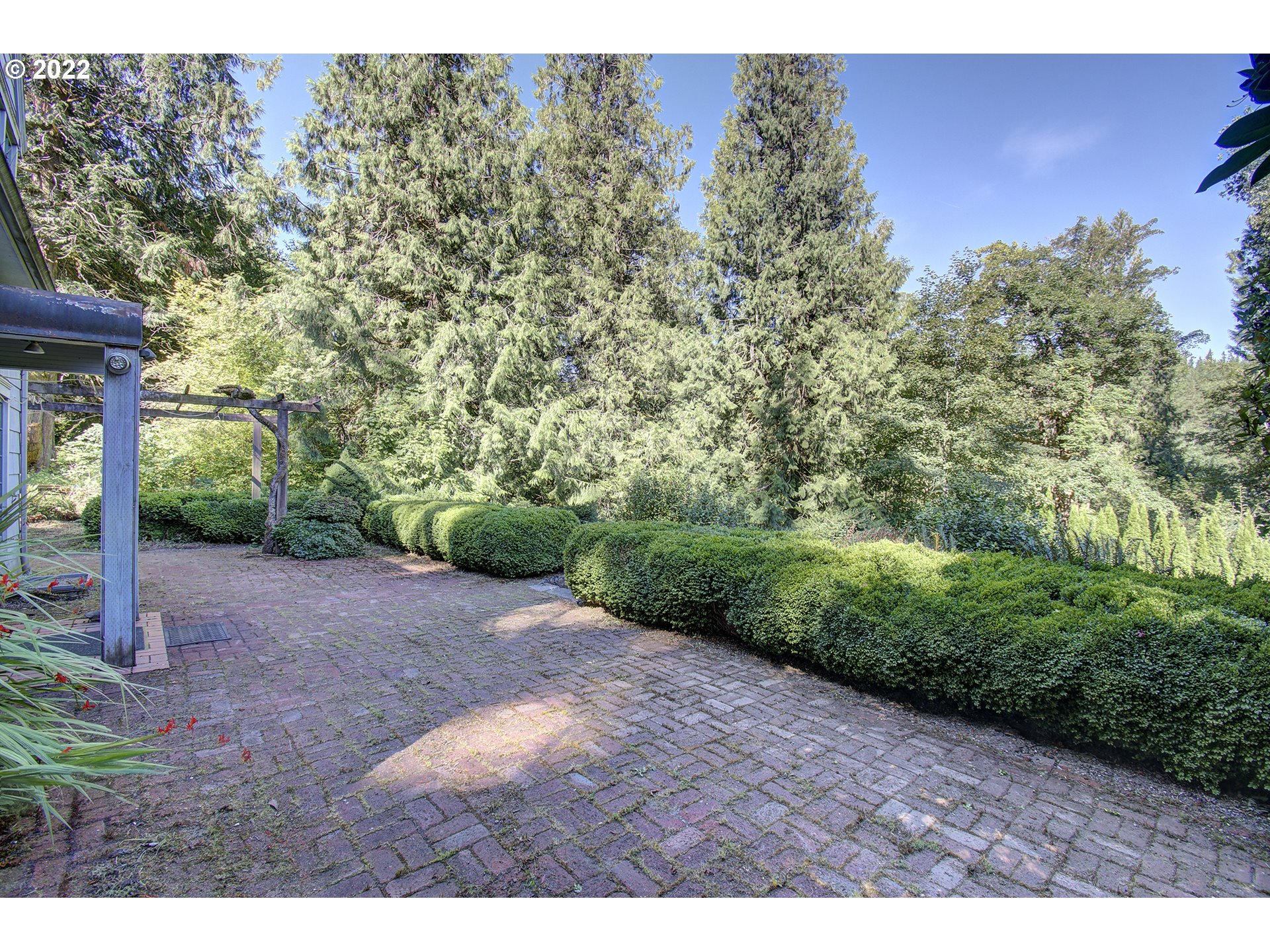 1110 Southeast Littlepage Road Corbett, OR 97019 - Photo 8 of 31 a view of a outdoor space
