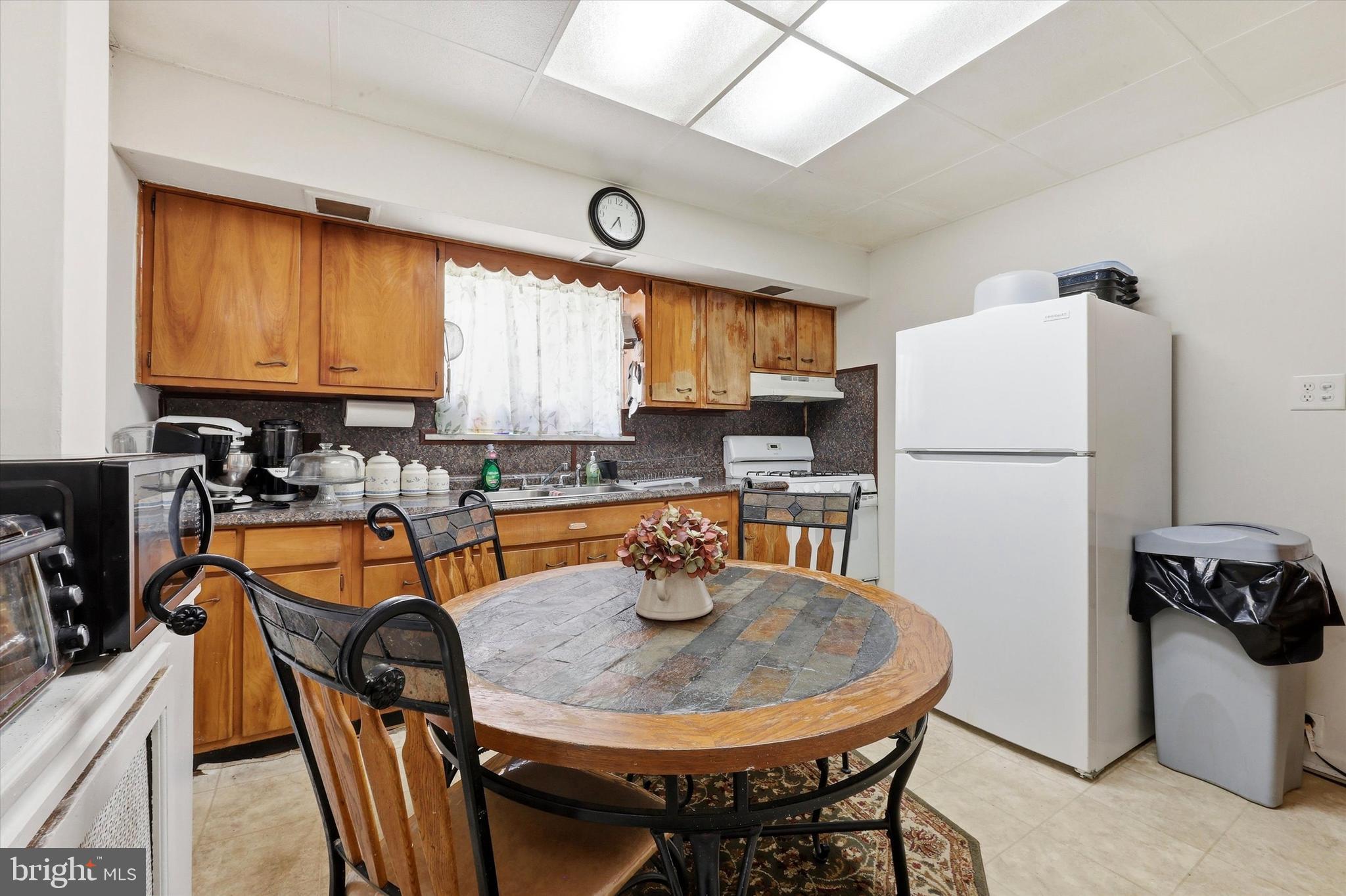 6113 Nassau Road Philadelphia, PA 19151 - Photo 9 of 22 Gallery Image 9