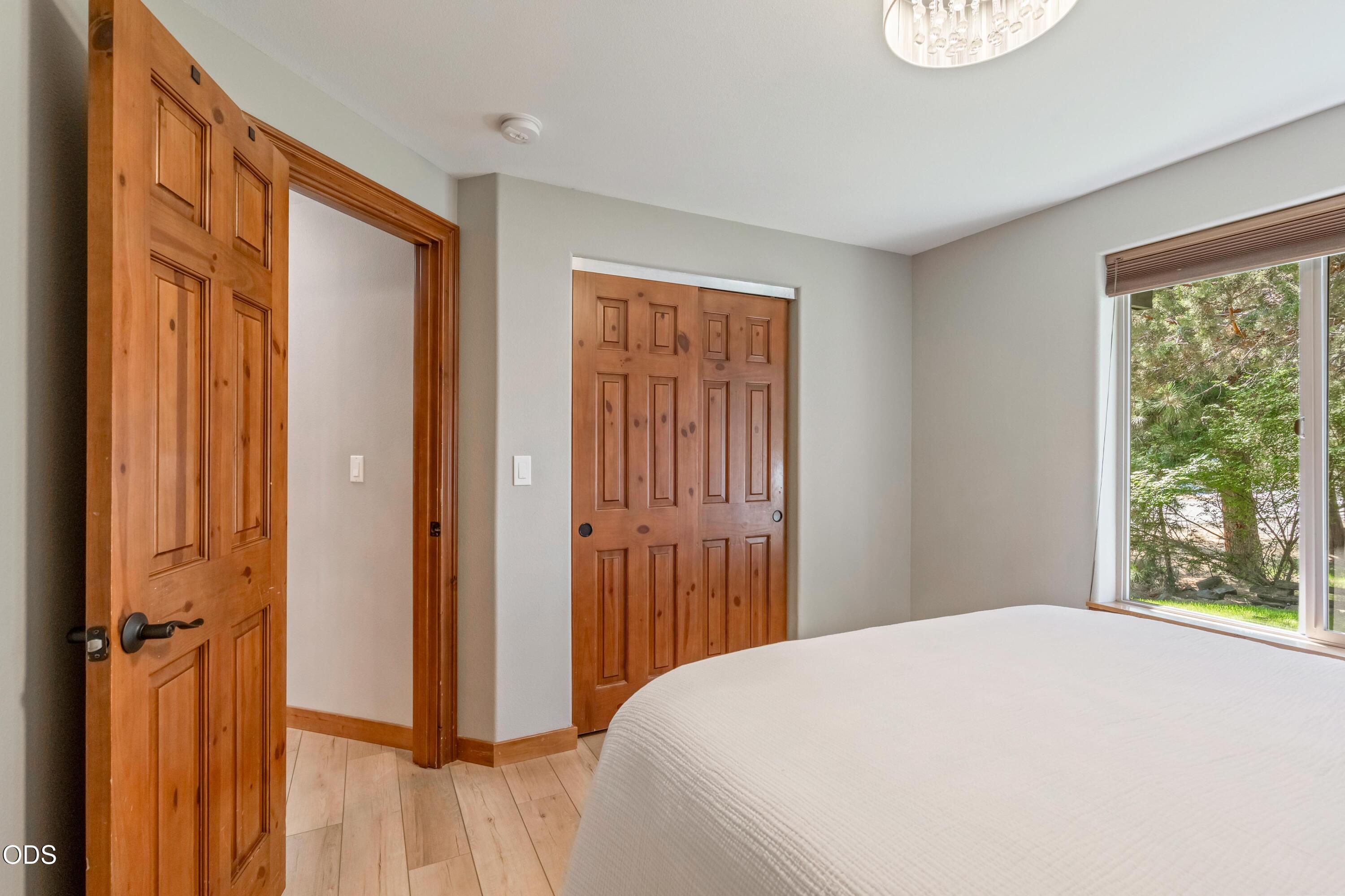 20218 Archie Briggs Road Bend, OR 97703 - Photo 18 of 34