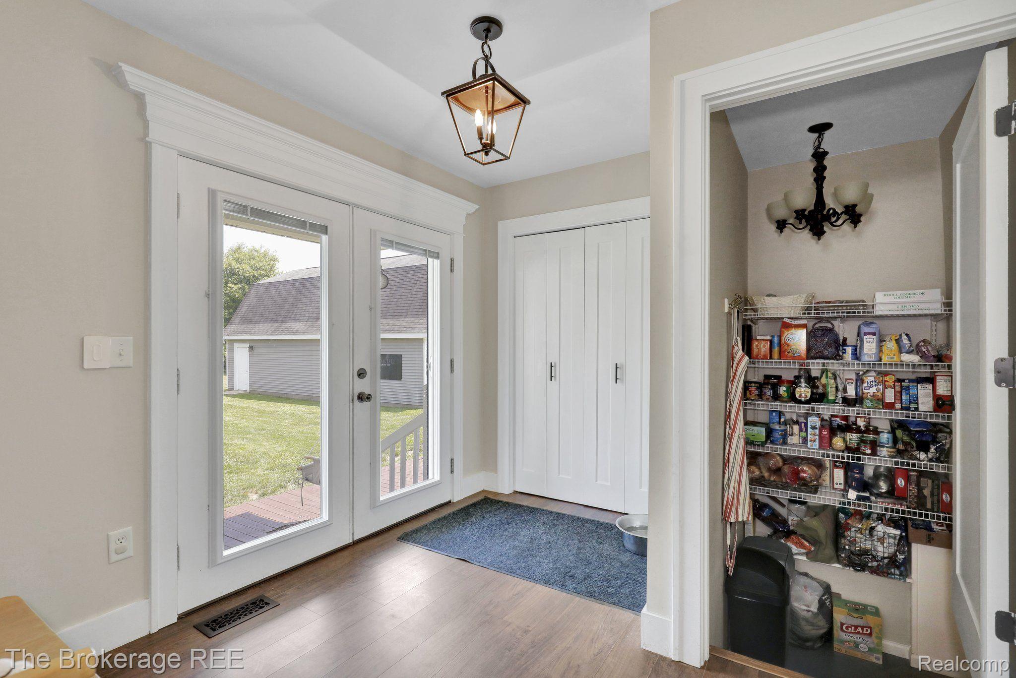 4346 North Gale Road Davison, MI 48423 - Photo 9 of 44 Gallery Image 9