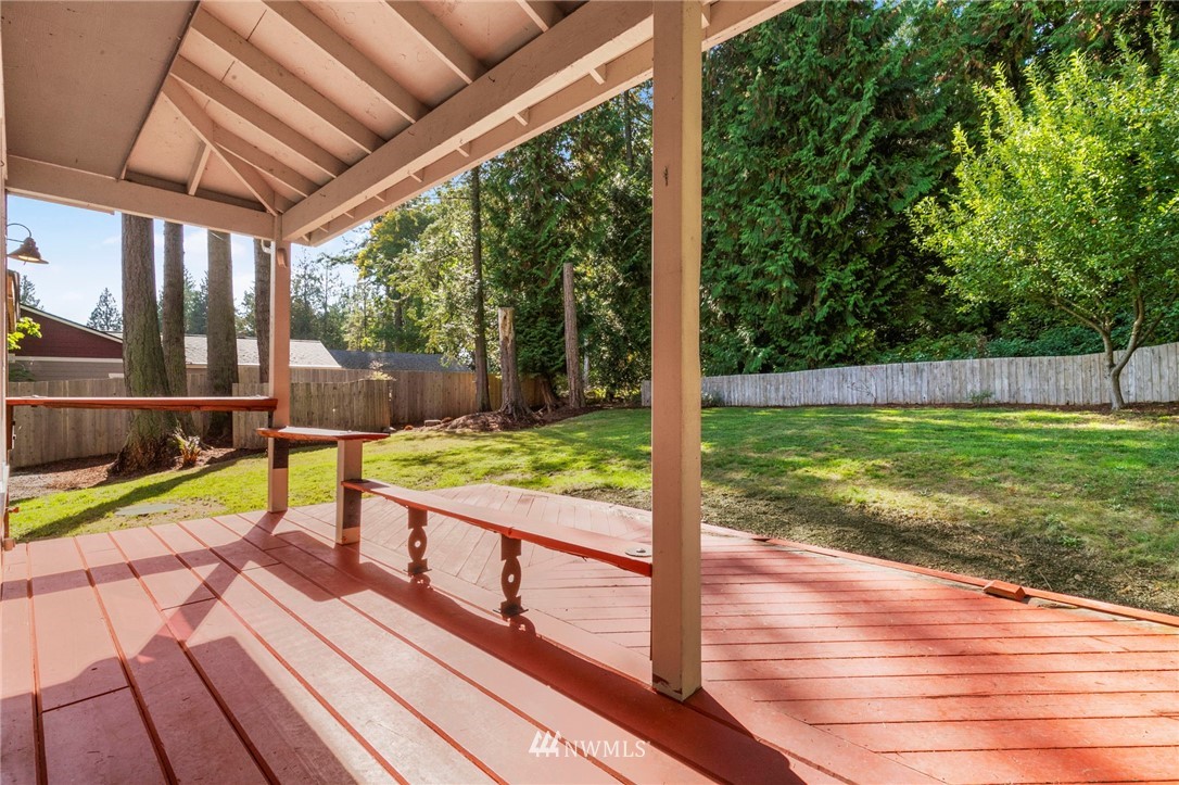 20929 President Point Road Northeast Kingston, WA 98346 - Photo 3 of 40 Gallery Image 3