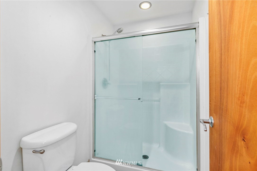 20929 President Point Road Northeast Kingston, WA 98346 - Photo 22 of 40 Gallery Image 22