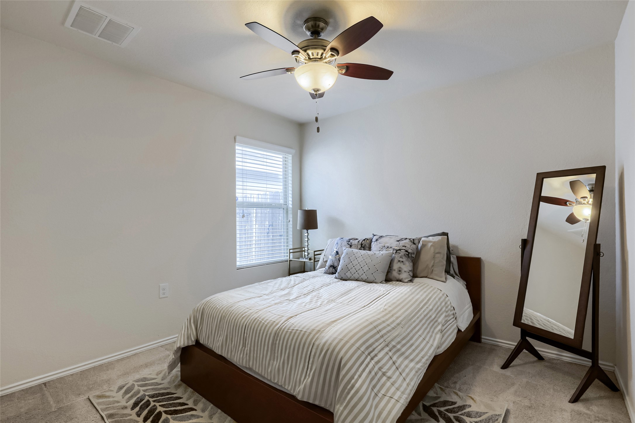 7216 Razors Edge Drive Austin, TX 78744 - Photo 13 of 36
