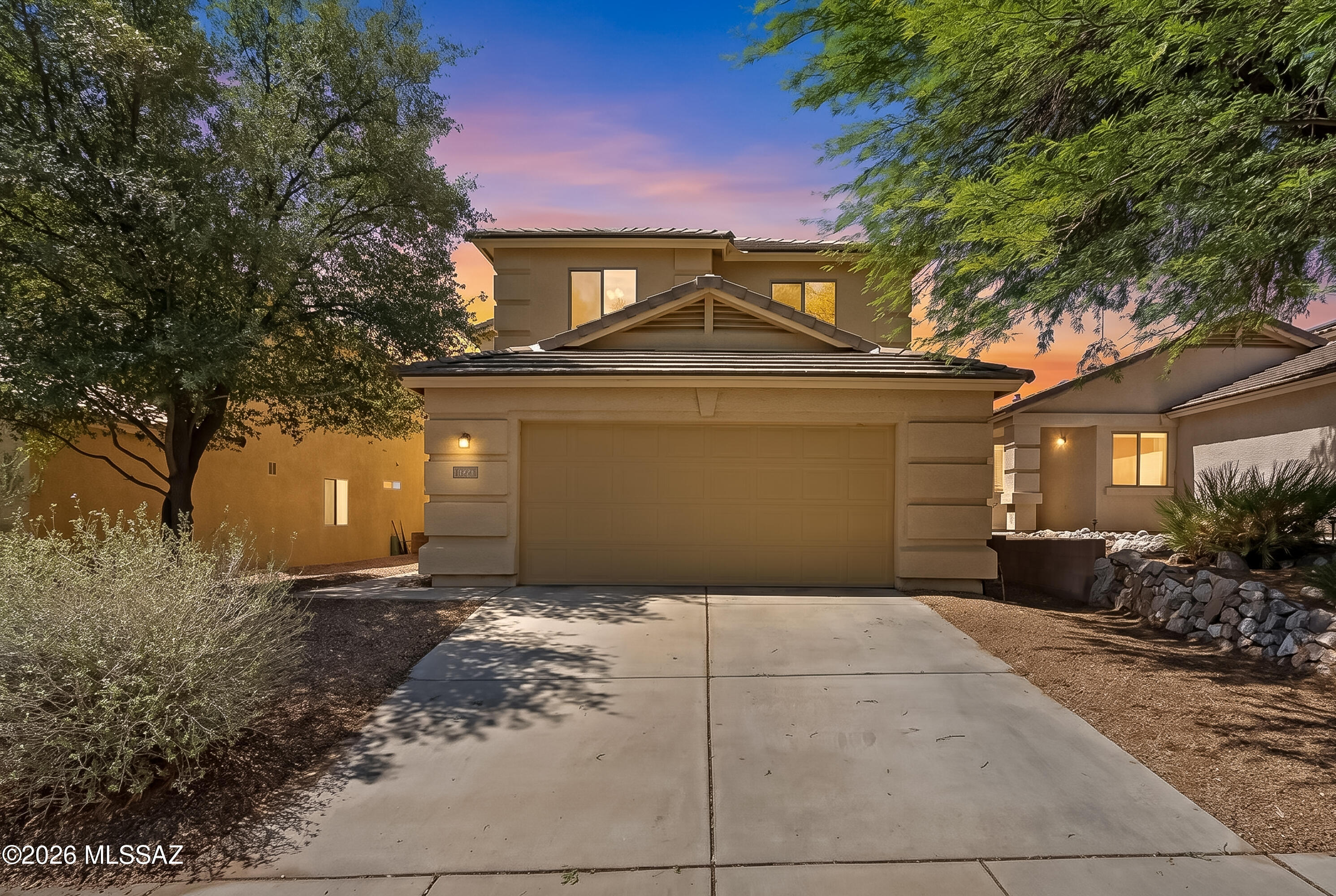 675 West Ash Ridge Drive Green Valley, AZ 85614 - Photo 1 of 33 Front