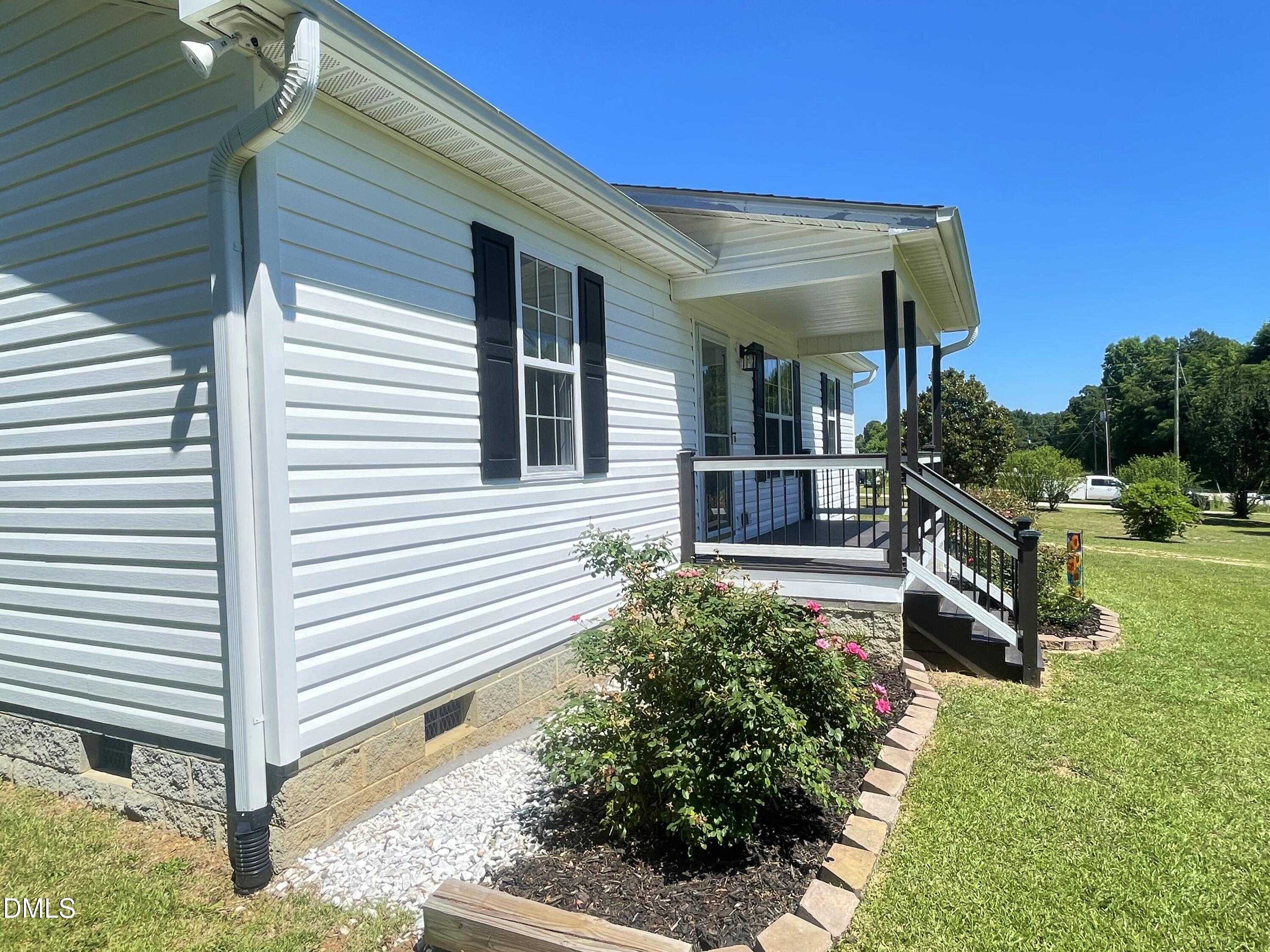 3365 Johnston County Road Angier, NC 27501 - Photo 6 of 44