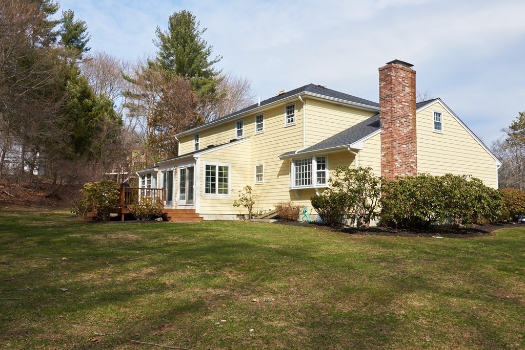 89 Fuller Brook Road Wellesley, MA 02482 - Photo 21 of 23