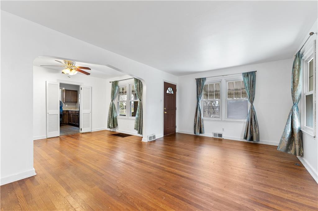 2024 Warriors Road Pittsburgh, PA 15205 - Photo 11 of 43 Gallery Image 11