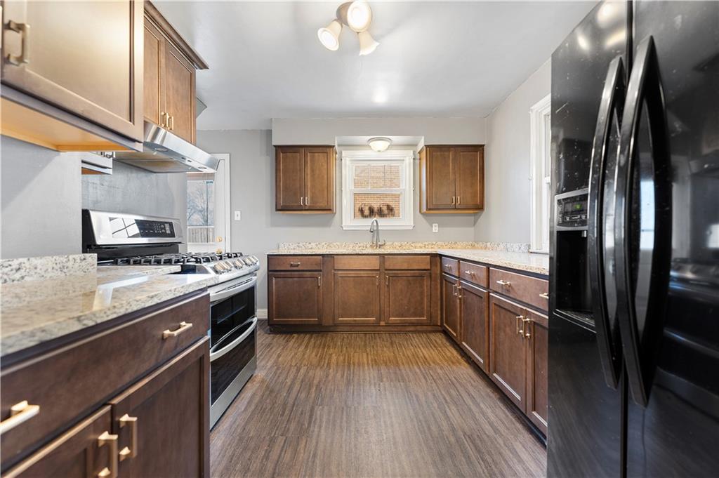 2024 Warriors Road Pittsburgh, PA 15205 - Photo 4 of 43 Updated kitchen is large & bright!