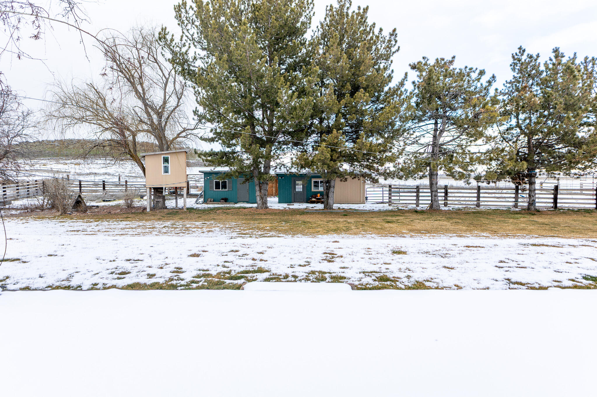 521 Old Midland Road Klamath Falls, OR 97603 - Photo 9 of 48 7