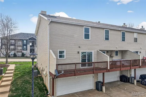 $195,000 | 1283 Dell Ridge Court, Unit 6, St. Charles, MO 63303