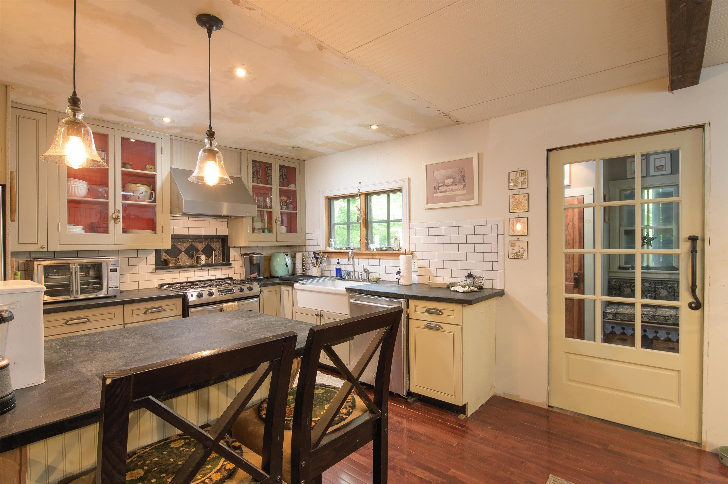 252 Tudor Road Sandgate, VT 05250 - Photo 6 of 33