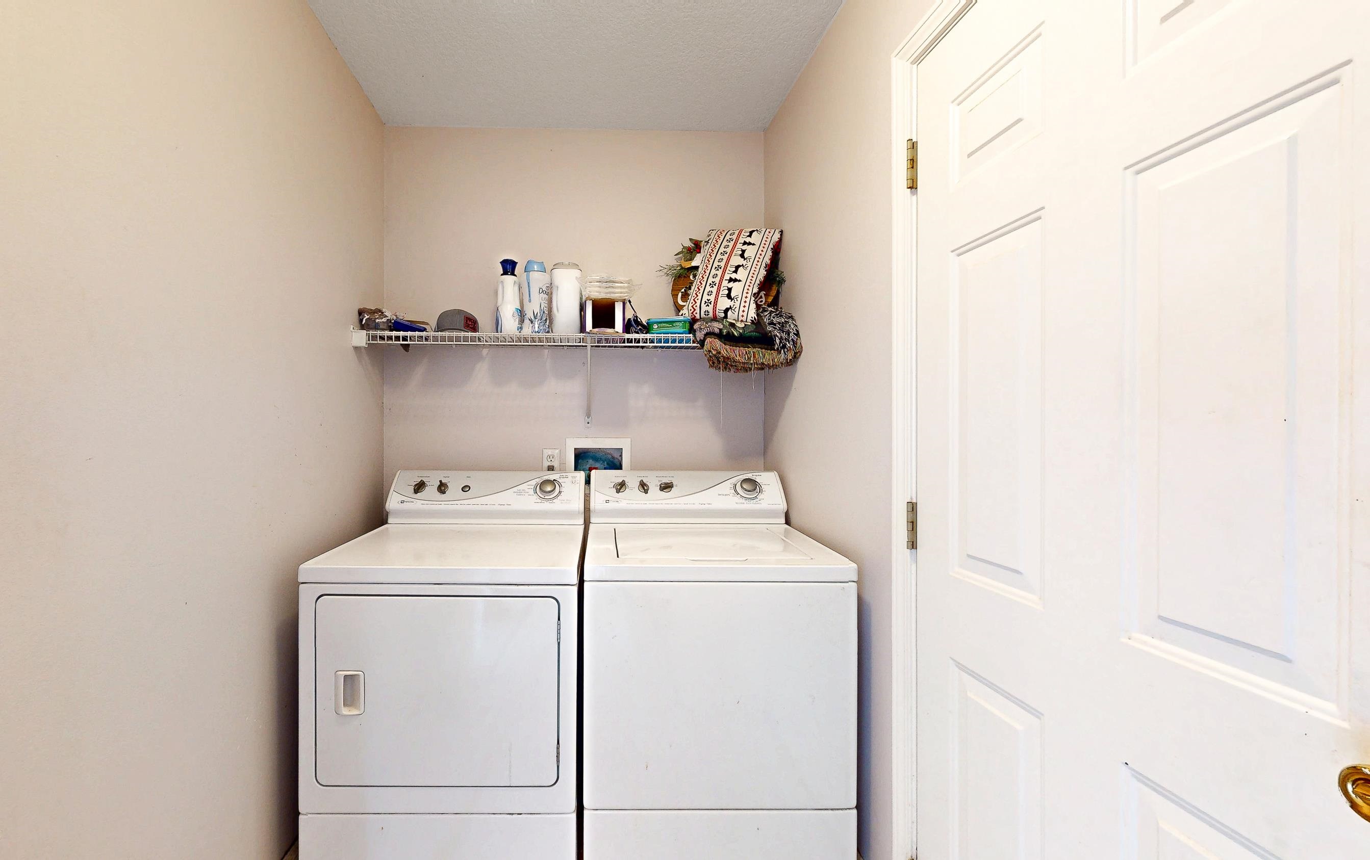 330 Segovia Road St. Augustine, FL 32086 - Photo 22 of 52 a utility room with dryer and washer
