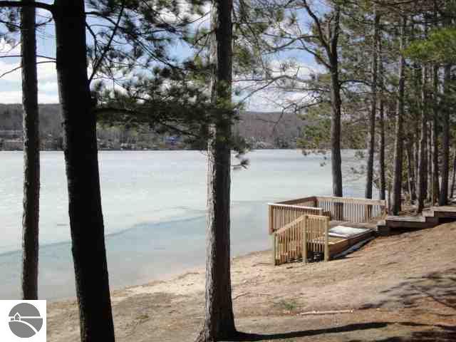 6695 Blue Lake Road Kalkaska, MI 49646 - Photo 4 of 16 1735562-3.JPG