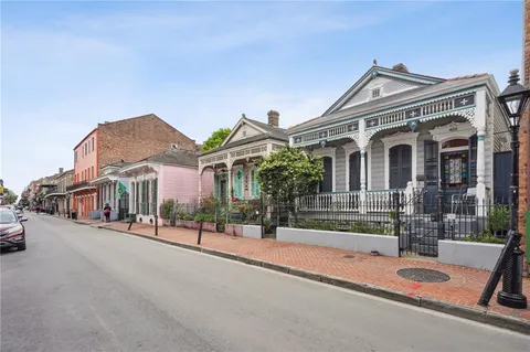 $1,050,000 | 830 St Peter, New Orleans, LA 70116