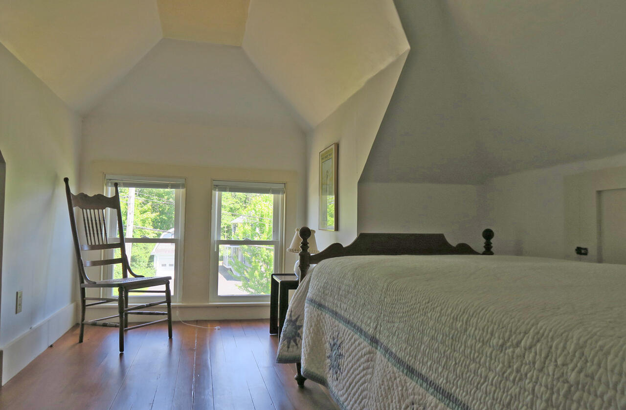 25 Southside Road New Harbor, ME 04554 - Photo 13 of 20 Bedroom 2 Upstairs