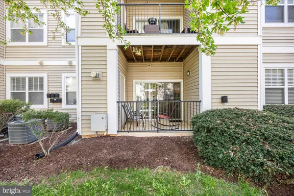 $325,000 | 19620 Galway Bay Circle, Unit 103, Germantown, MD 20874