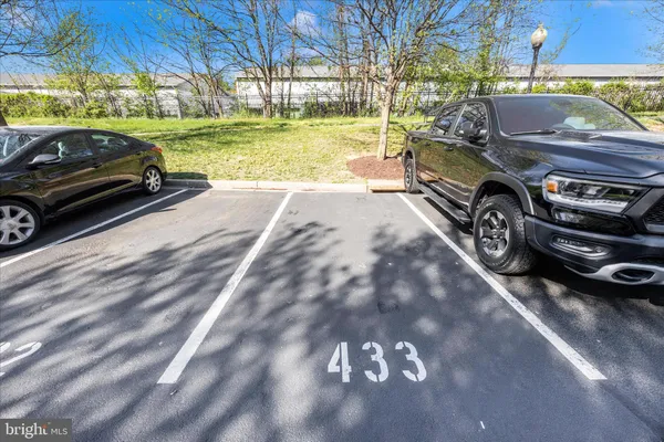 $325,000 | 19620 Galway Bay Circle, Unit 103, Germantown, MD 20874