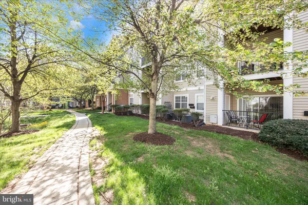 $325,000 | 19620 Galway Bay Circle, Unit 103, Germantown, MD 20874