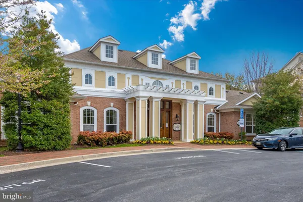 $325,000 | 19620 Galway Bay Circle, Unit 103, Germantown, MD 20874