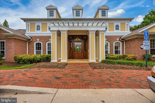 $325,000 | 19620 Galway Bay Circle, Unit 103, Germantown, MD 20874