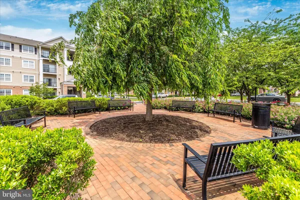 $325,000 | 19620 Galway Bay Circle, Unit 103, Germantown, MD 20874