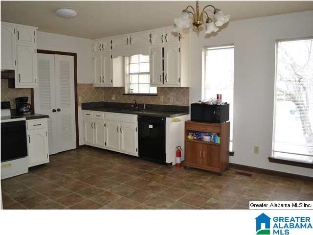 2145 Brewster Road Birmingham, AL 35235 - Photo 5 of 30