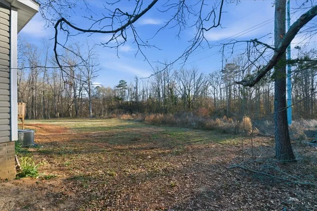 $200,000 | 313 West Lake Street, Iva, SC 29655