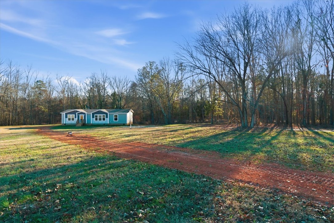 313 West Lake Street Iva, SC 29655 - Photo 5 of 41